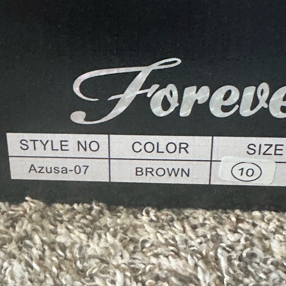 New brown Chelsea boots - Picture 2 of 9